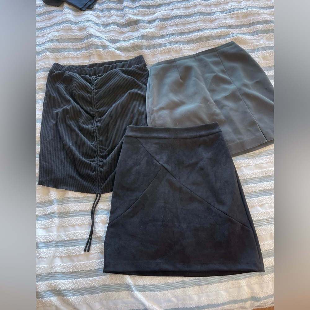 Skirts Bundle - Picture 3 of 13
